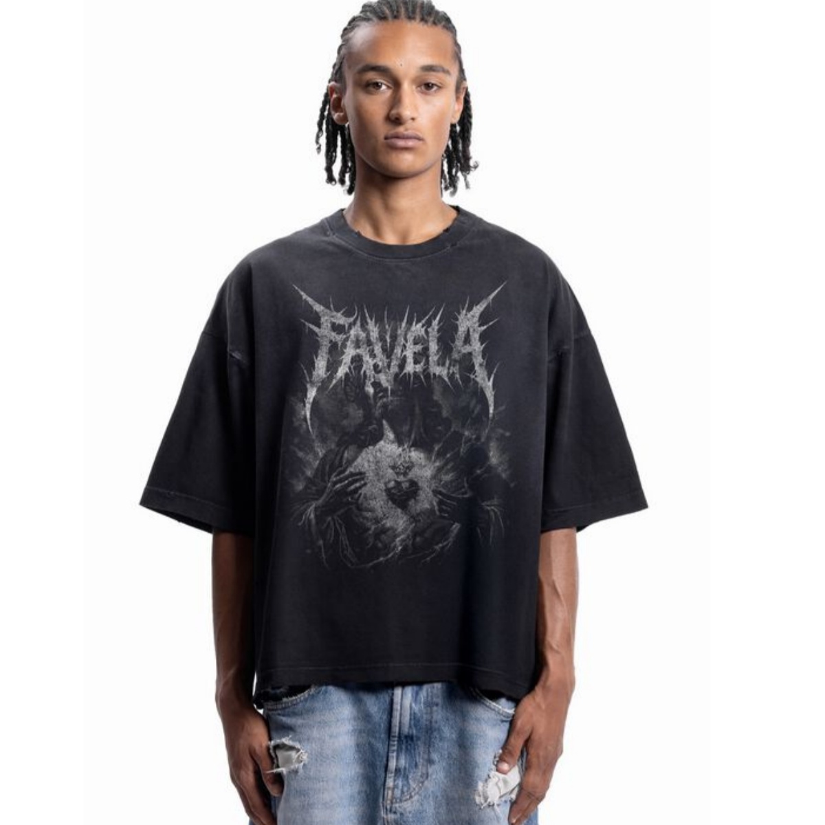 Sacred Heart Metal Font Street - Streetwear Brand Fonts 评论和价格